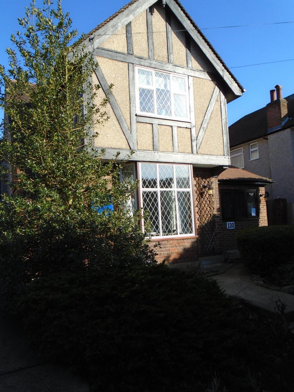 Edgware B&B Barnet Exterior photo